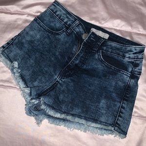 Frayed Hem High Waisted Shorts
